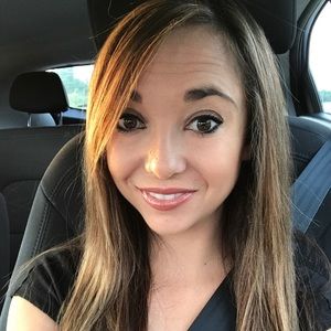 Meet your Posher, Melissa